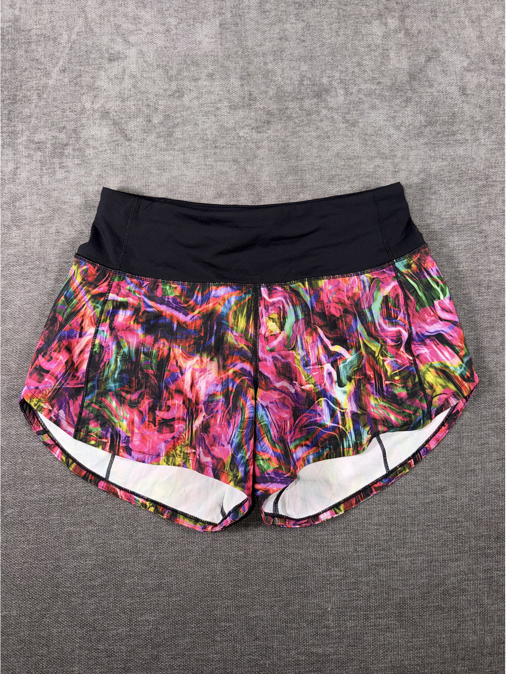 Lululemon Speed Up Short Hyper Flow Pink Multi/Black, Size 2 Tall